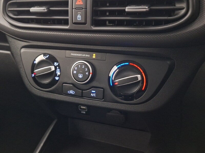 Used Hyundai i10 2023 for sale - 76112999: Photo 16