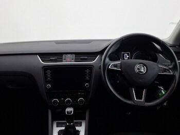 Used Skoda Octavia 2018 for sale - 76566947: Photo