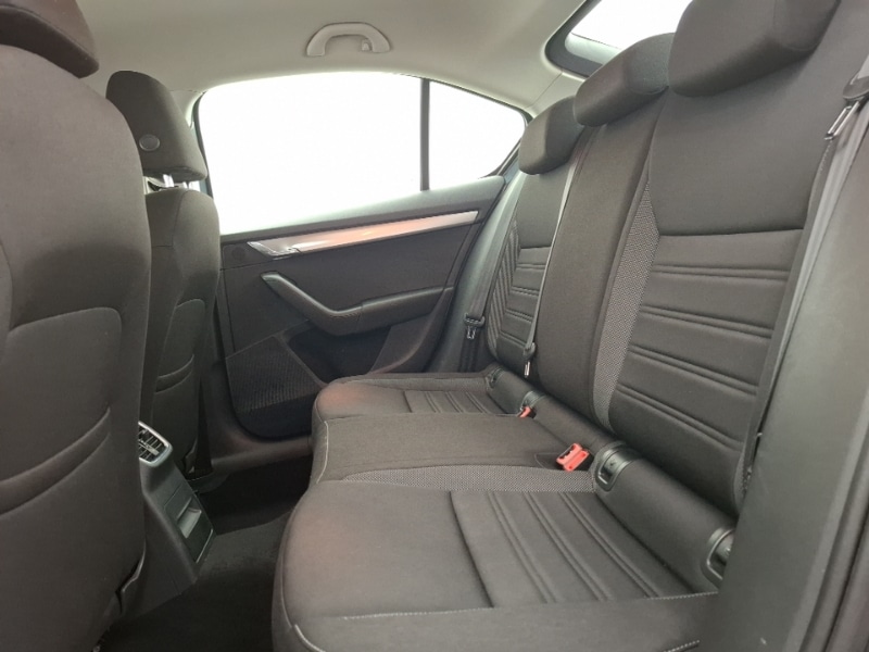 Used Skoda Octavia 2018 for sale - 76566947: Photo 6