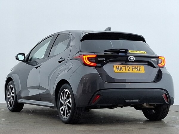 Used Toyota Yaris 2022 for sale - 76221196: Photo 3