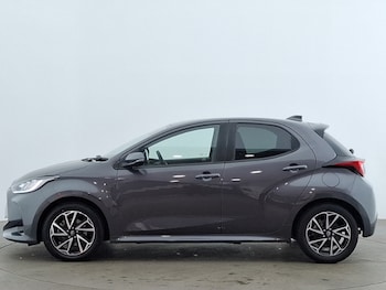 Used Toyota Yaris 2022 for sale - 76221196: Photo 4