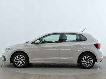 Used Volkswagen Polo 2023 for sale - 78735171: Photo