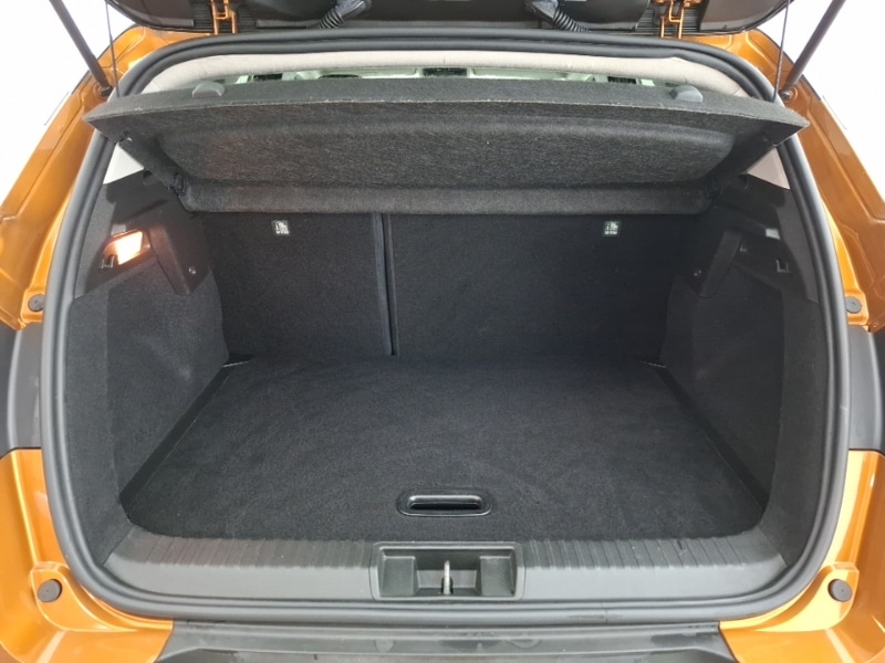 Used Renault Captur 2020 for sale - 77776663: Photo 8