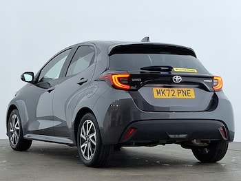 Used Toyota Yaris 2022 for sale - 77627968: Photo