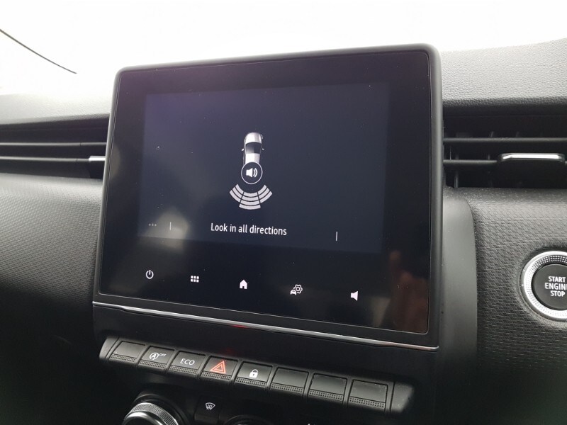 Used Renault Clio 2022 for sale - 76815902: Photo 11