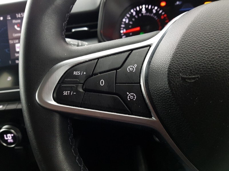 Used Renault Clio 2022 for sale - 76815902: Photo 14