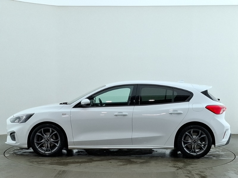 Used Ford Focus 2018 for sale - 76325502: Photo 4