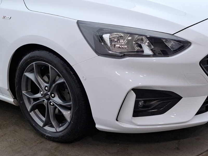 Used Ford Focus 2018 for sale - 76325502: Photo 9