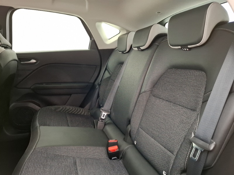 Used Renault Captur 2023 for sale - 77999762: Photo 6