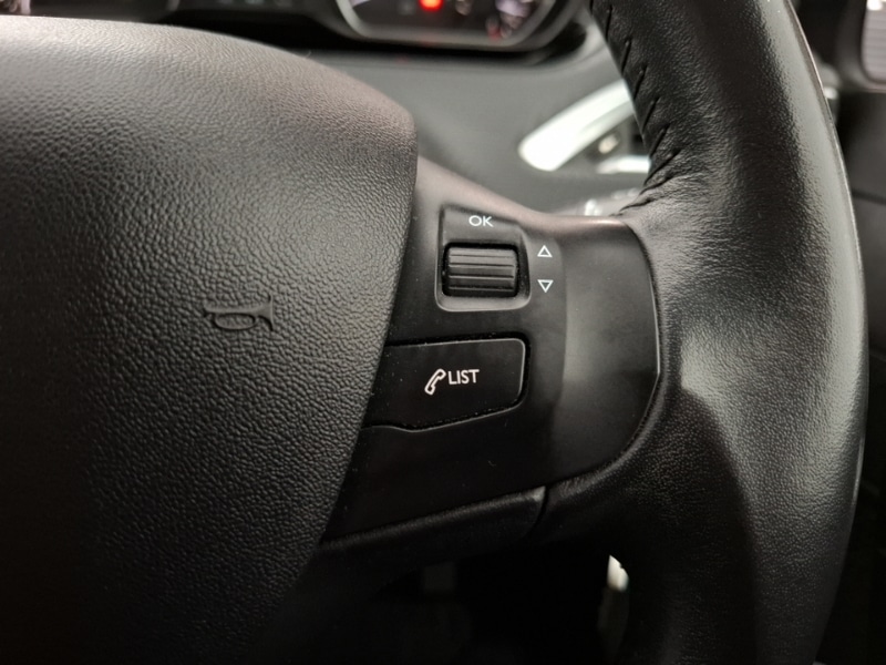 Used Peugeot 208 2017 for sale - 77921991: Photo 15