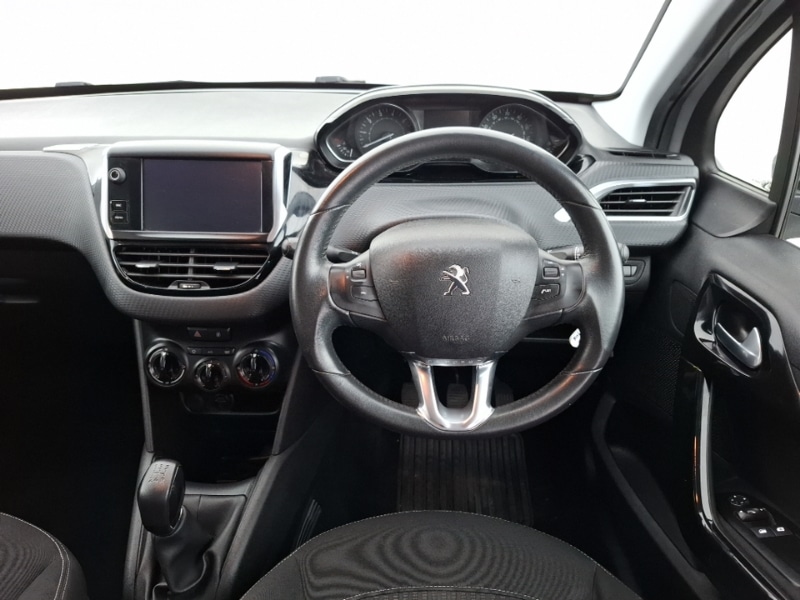 Used Peugeot 208 2017 for sale - 77921991: Photo 7