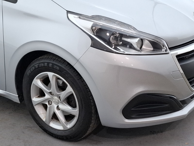 Used Peugeot 208 2017 for sale - 77921991: Photo 9