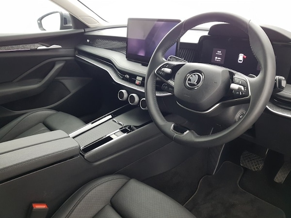 Used Skoda Superb 2024 for sale - 76134962: Photo 12