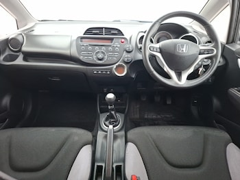 Used Honda Jazz 2015 for sale - 79481012: Photo