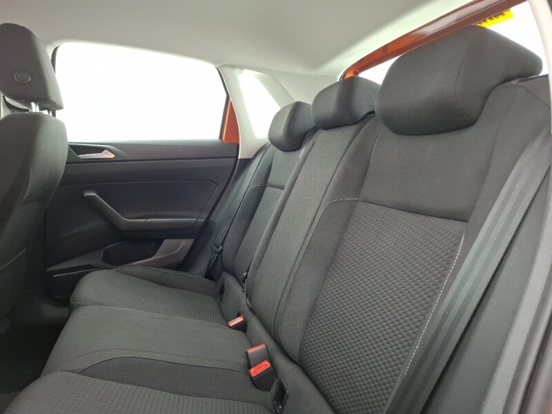 Used Volkswagen Polo 2018 for sale - 76478439: Photo 6