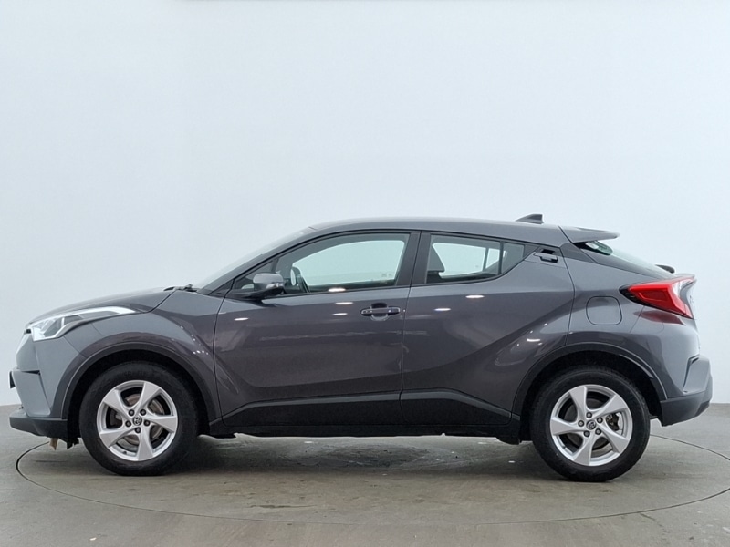 Used Toyota C-HR 2019 for sale - 76518709: Photo 4