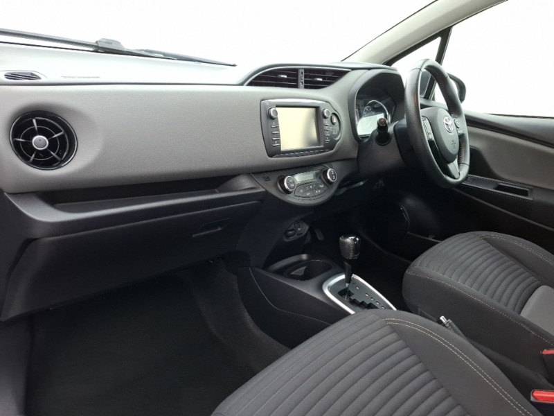 Used Toyota Yaris 2017 for sale - 78146786: Photo 5