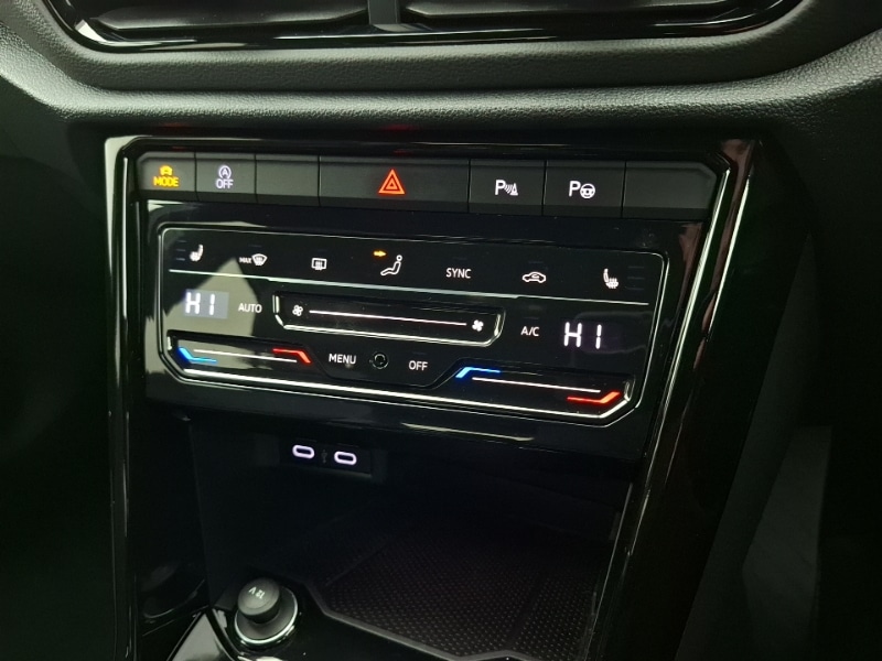 Used Volkswagen T-Roc 2022 for sale - 77522485: Photo 16