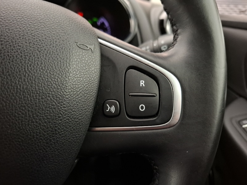 Used Renault Clio 2017 for sale - 76795204: Photo 15