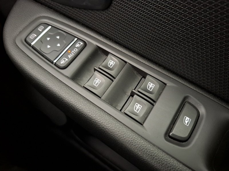 Used Renault Clio 2017 for sale - 76795204: Photo 18