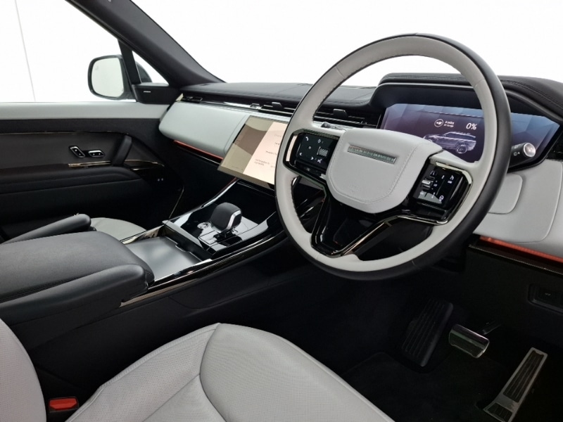 Used Land Rover Range Rover Sport 2024 for sale - 77047113: Photo 12