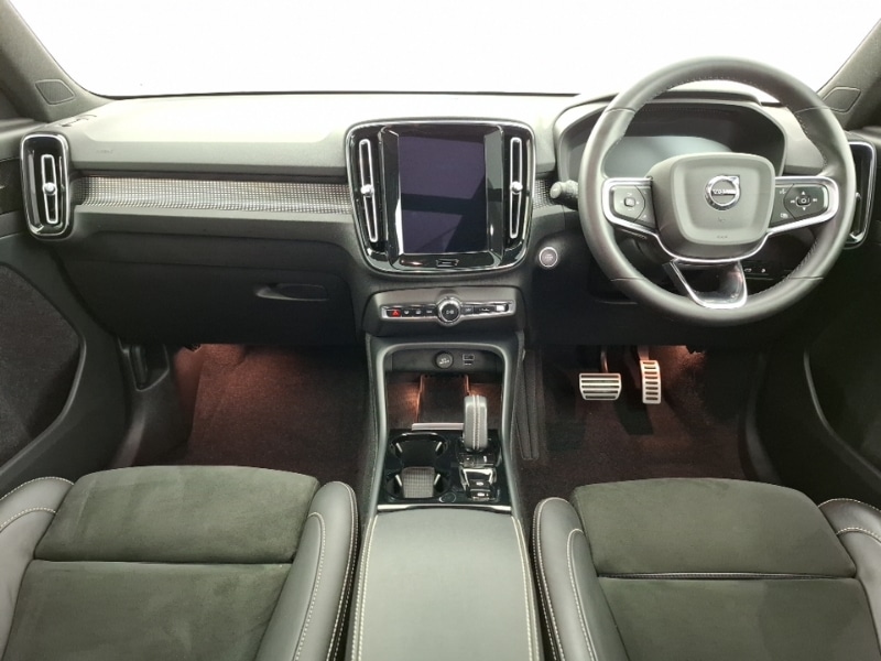 Used Volvo XC40 2021 for sale - 76940551: Photo 2