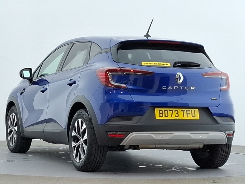 Used Renault Captur 2023 for sale - 77644898: Photo 3