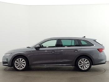 Used Skoda Octavia 2025 for sale - 77101575: Photo