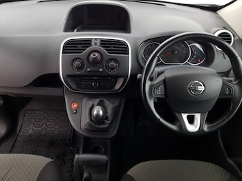 Used Nissan NV250 2021 for sale - 76242247: Photo