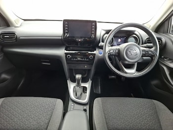 Used Toyota Yaris Cross 2023 for sale - 78283435: Photo