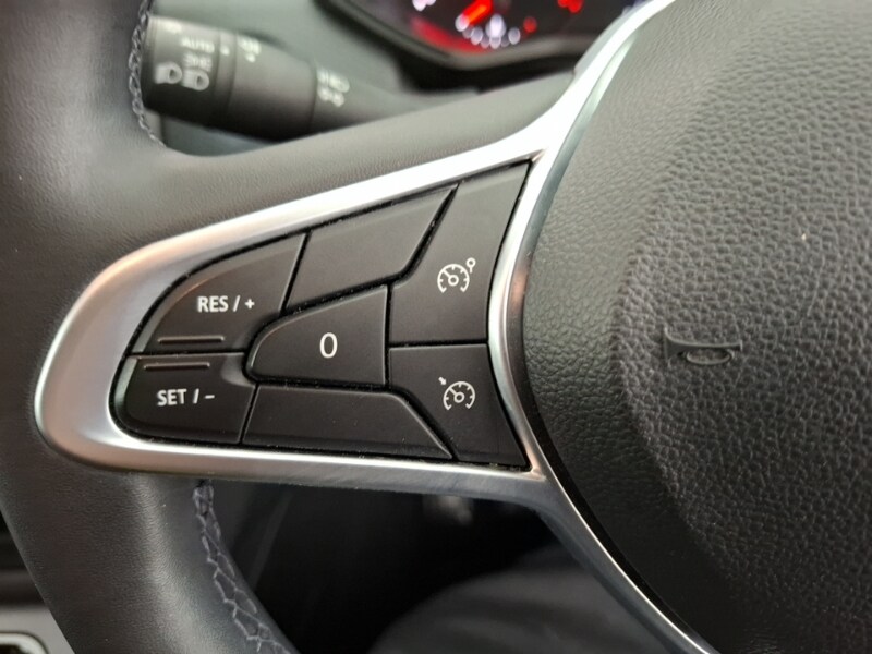 Used Renault Clio 2021 for sale - 77047104: Photo 15