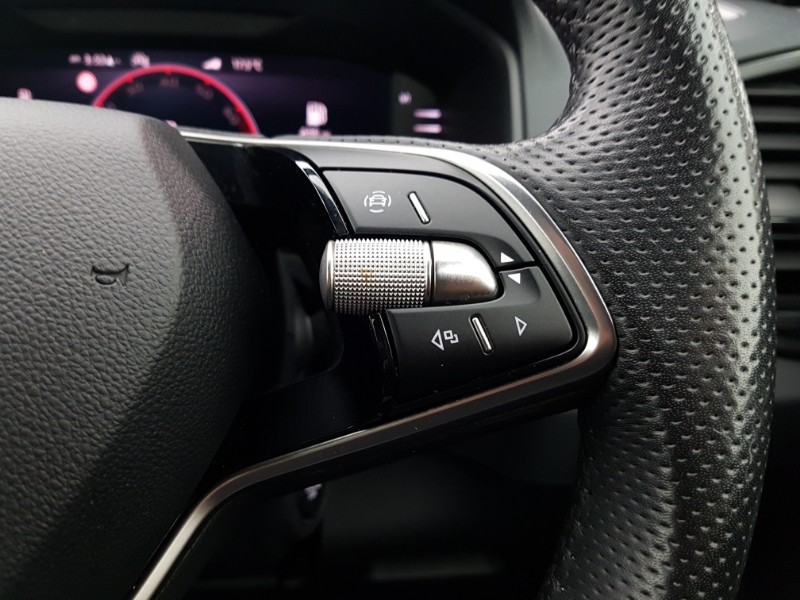 Used Skoda Karoq 2024 for sale - 77325359: Photo 15