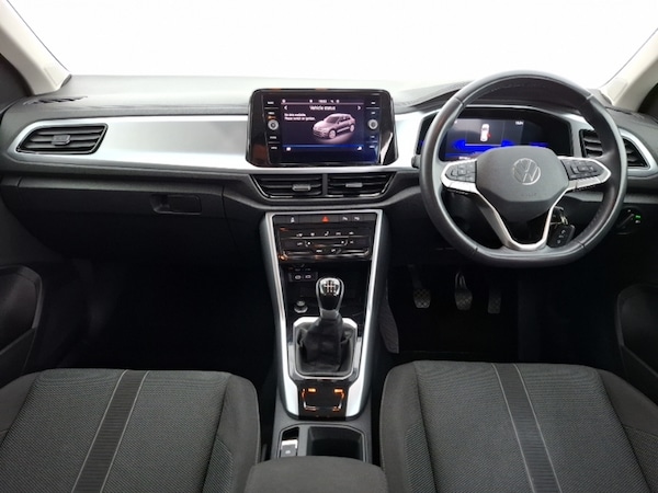 Used Volkswagen T-Roc 2022 for sale - 76321616: Photo 2