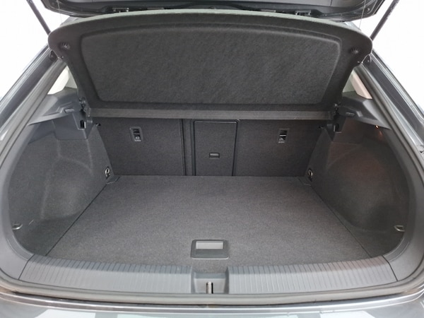 Used Volkswagen T-Roc 2022 for sale - 76321616: Photo 8