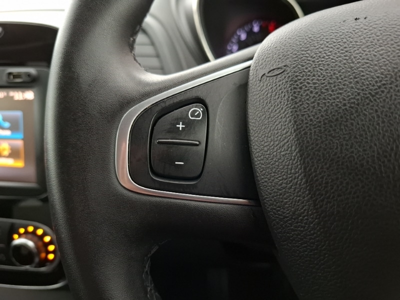 Used Renault Captur 2019 for sale - 76602308: Photo 14