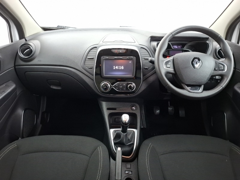 Used Renault Captur 2018 for sale - 76335687: Photo 2