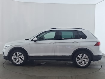 Used Volkswagen Tiguan 2022 for sale - 75599619: Photo