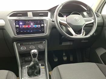 Used Volkswagen Tiguan 2021 for sale - 77405465: Photo