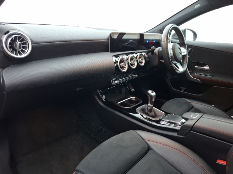 Used Mercedes-Benz A-Class 2019 for sale - 76325533: Photo 5