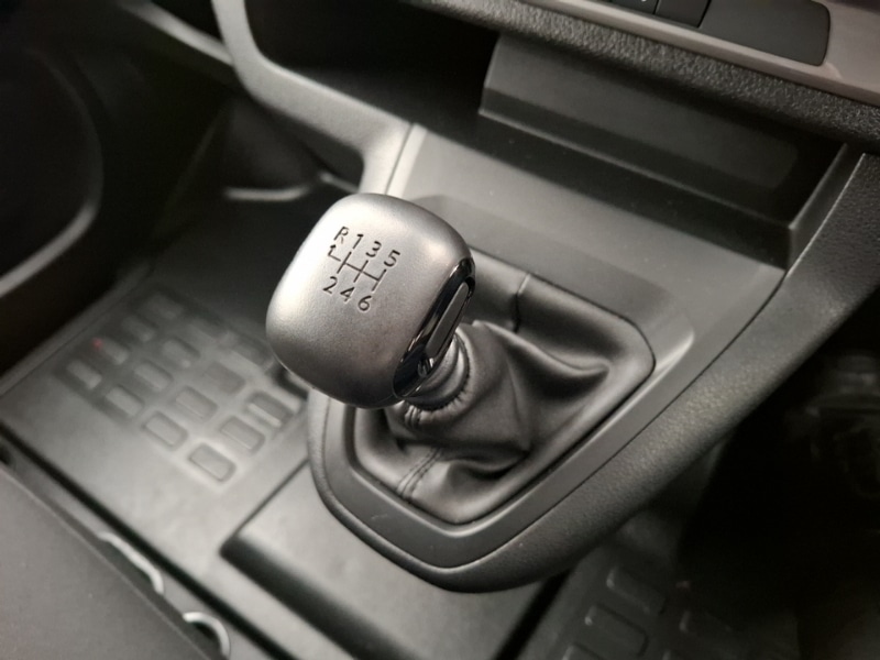 Used Vauxhall Vivaro 2024 for sale - 77544432: Photo 13