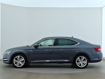 Used Skoda Superb 2020 for sale - 77827023: Photo