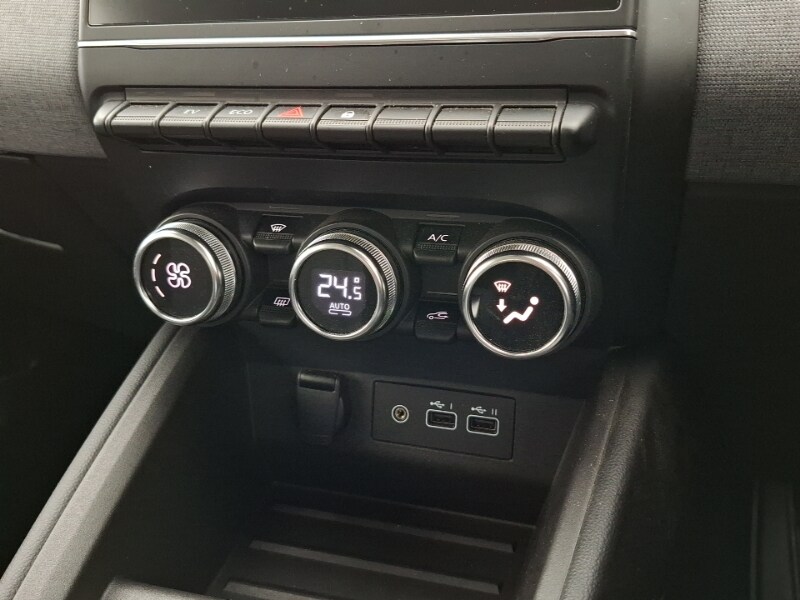 Used Renault Clio 2025 for sale - 77491262: Photo 16