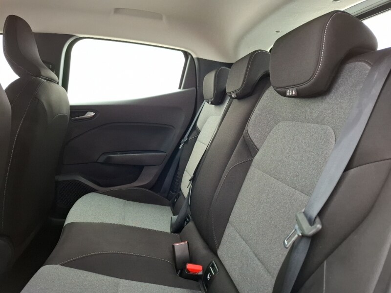 Used Renault Clio 2025 for sale - 77491262: Photo 6