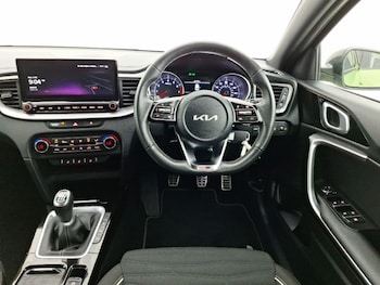 Used Kia XCeed 2023 for sale - 75558398: Photo