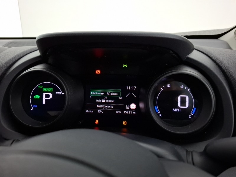 Used Toyota Yaris Cross 2022 for sale - 76602442: Photo 10