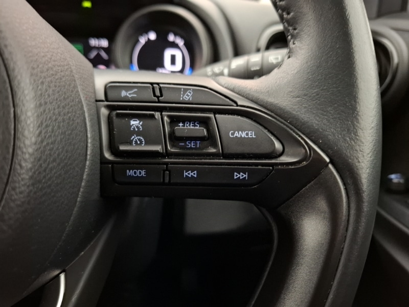 Used Toyota Yaris Cross 2022 for sale - 76602442: Photo 15