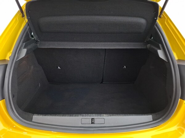 Used Peugeot 208 2023 for sale - 76221157: Photo 8
