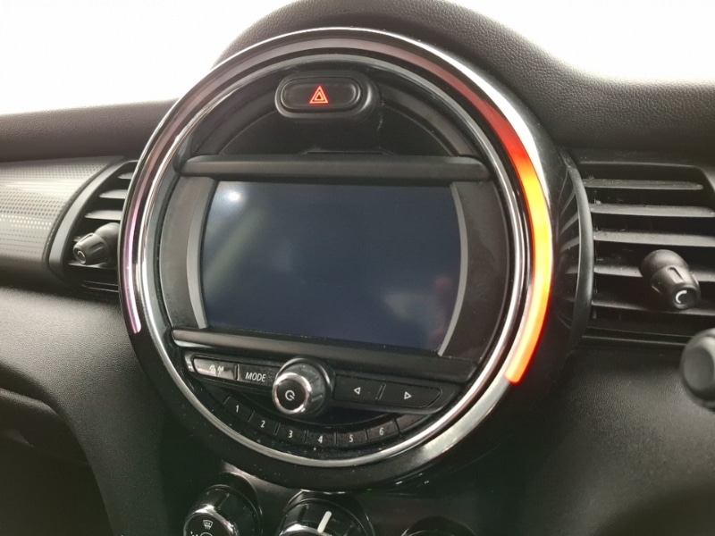 Used MINI Hatch 2018 for sale - 77987658: Photo 11