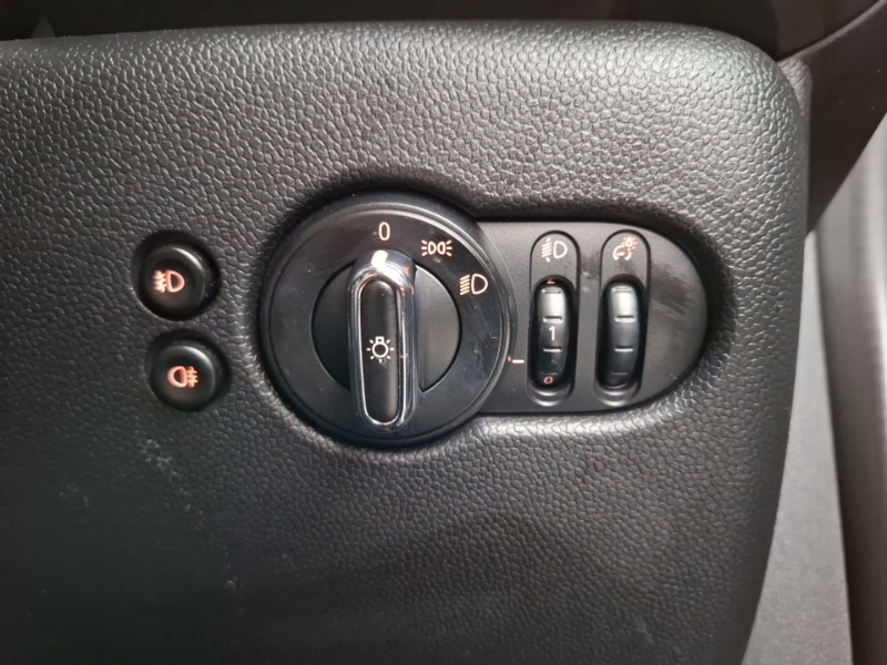 Used MINI Hatch 2018 for sale - 77987658: Photo 19