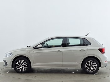 Used Volkswagen Polo 2024 for sale - 75645333: Photo